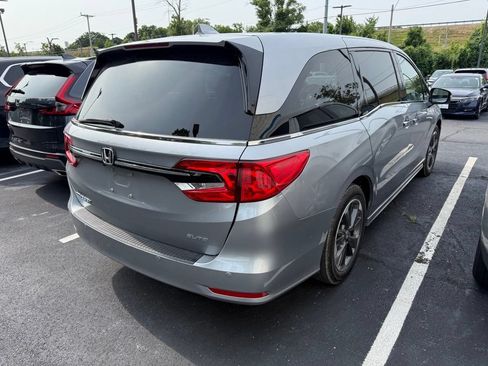 Used 2024 Honda Odyssey Elite image 6