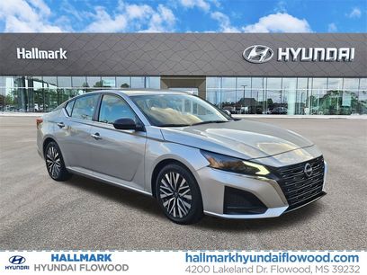 Used 2024 Nissan Altima 2.5 SV