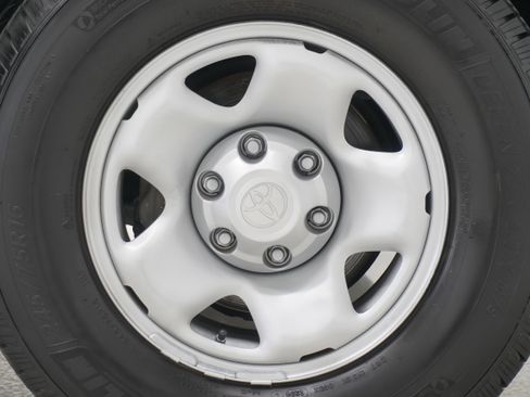 Used 2014 Toyota Tacoma 4x4 Double Cab image 19