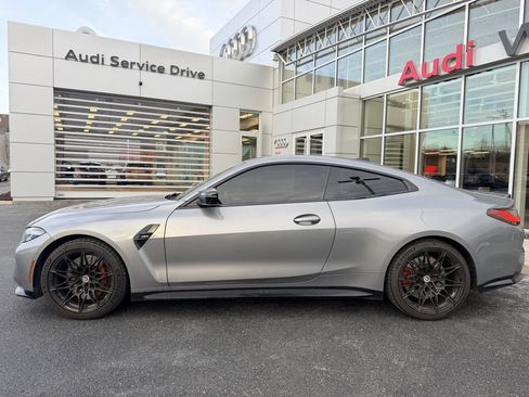 Used 2022 BMW M4 Coupe w/ Executive Package image 3