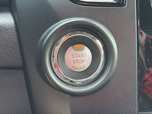 Certified 2024 Nissan Titan SV w/ SV Bronze Edition Package RWD image 10