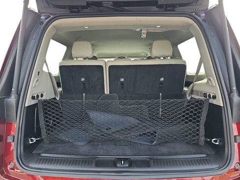 Used 2024 Jeep Wagoneer Series II w/ Flexible Seating Group RWD image 29
