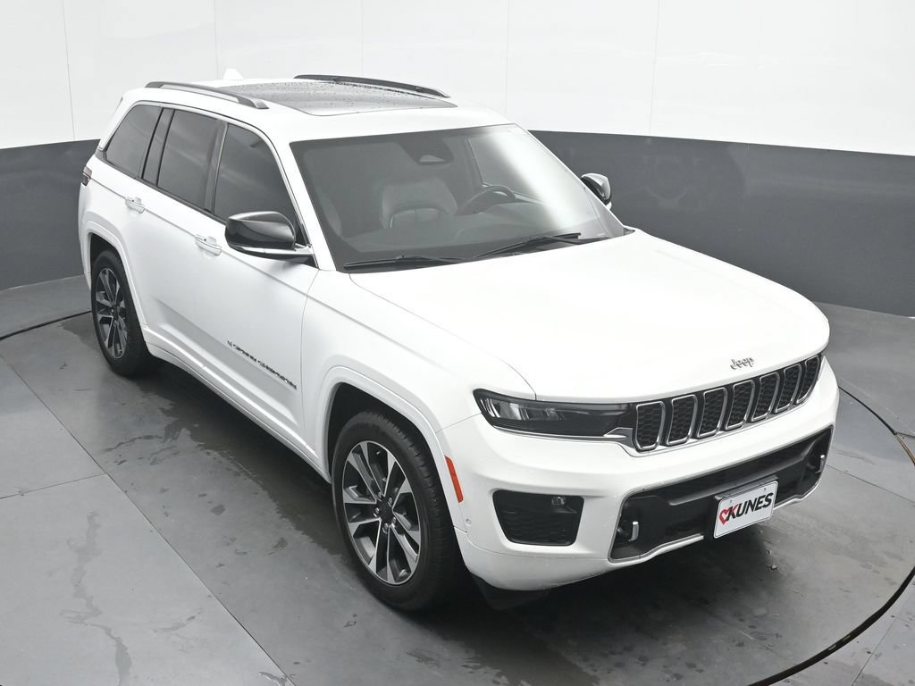 Used 2022 Jeep Grand Cherokee Overland AWD/4WD image 33