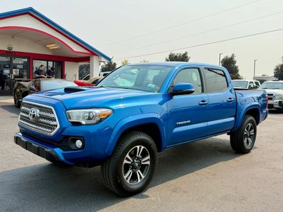 Used 2016 Toyota Tacoma TRD Sport w/ Premium & Technology Package