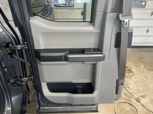 Used 2018 Ford F150 XLT w/ Equipment Group 302A Luxury image 22