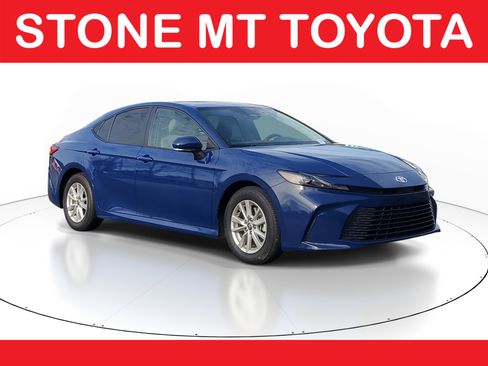Certified 2025 Toyota Camry LE w/ Convenience Package FWD image 1