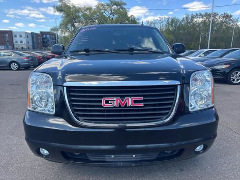 Used 2014 GMC Yukon XL SLT RWD image 2