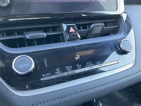 Used 2023 Toyota Corolla SE image 23
