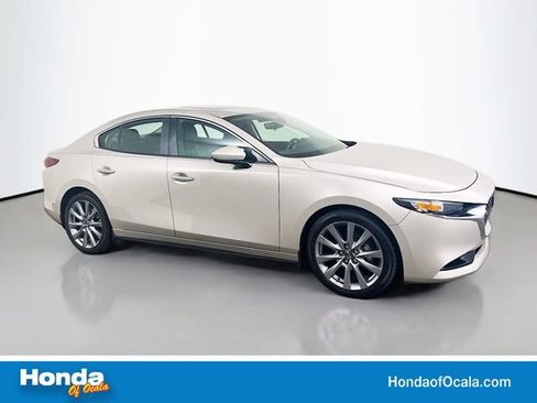 Used 2023 MAZDA MAZDA3 s FWD image 1