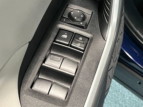 Used 2020 Toyota RAV4 XLE w/ All Weather Liner Package image 33