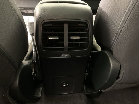 Used 2022 Ford Escape SE w/ Convenience Package FWD image 31