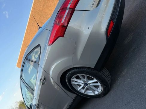 Used 2015 Ford Focus SE image 53