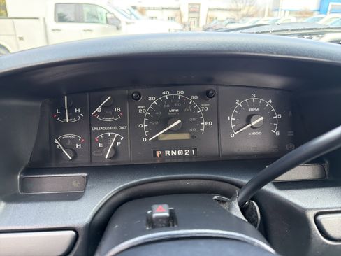 Used 1995 Ford F150 4x4 Regular Cab image 21
