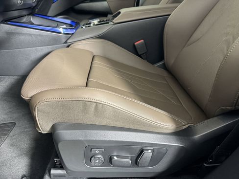 Used 2025 BMW X3 xDrive30i image 12