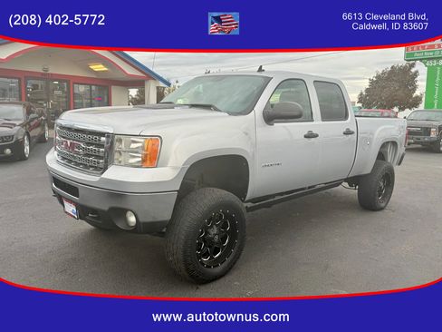 Used 2012 GMC Sierra 2500 SLE w/ SLE Preferred Package image 1