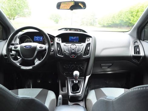 Used 2014 Ford Focus ST image 9