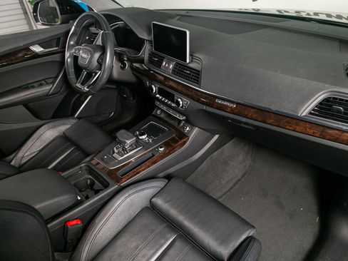 Used 2019 Audi Q5 2.0T Premium Plus w/ Premium Plus Package image 29