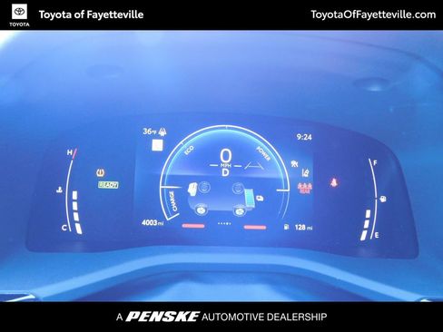 Certified 2025 Toyota Camry SE image 6