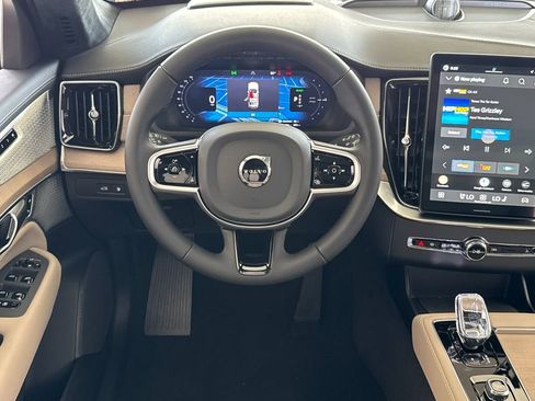 New 2026 Volvo XC90 T8 Ultra w/ Lounge Package image 13