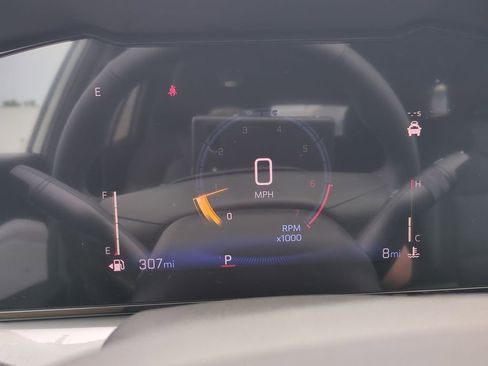 New 2025 Chevrolet Trax LT w/ Driver Confidence Package image 11