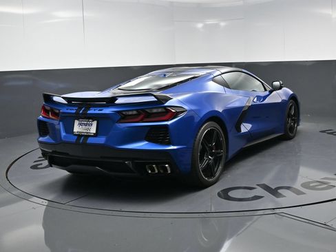Used 2022 Chevrolet Corvette Stingray Premium Cpe w/ Z51 Performance Package RWD image 9