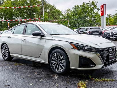 Certified 2024 Nissan Altima 2.5 SV