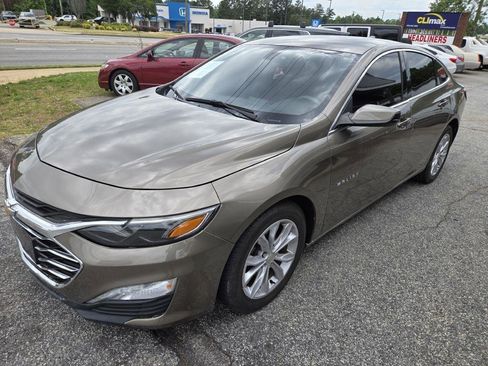Used 2020 Chevrolet Malibu LT FWD image 1