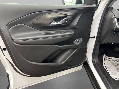 Used 2022 GMC Terrain SLT image 23