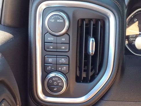 Used 2021 GMC Sierra 1500 AT4 w/ AT4 Value Package AWD/4WD image 31