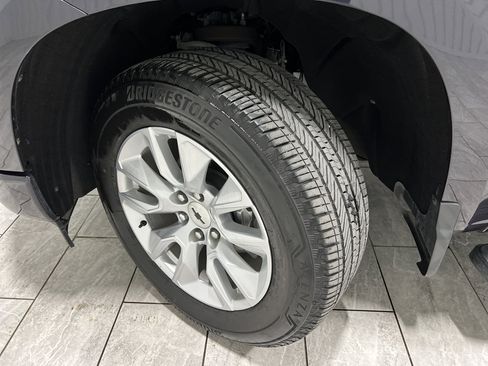 Used 2023 Chevrolet Silverado 1500 Custom image 32