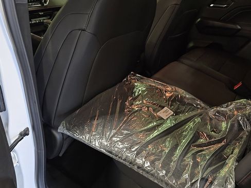 New 2026 Chevrolet Colorado Z71 w/ Technology Package image 12