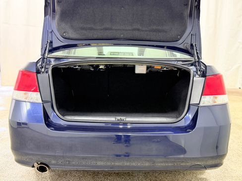 Used 2014 Subaru Legacy 2.5i Limited image 37