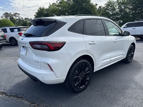 Certified 2023 Ford Escape ST-Line Elite AWD/4WD image 5