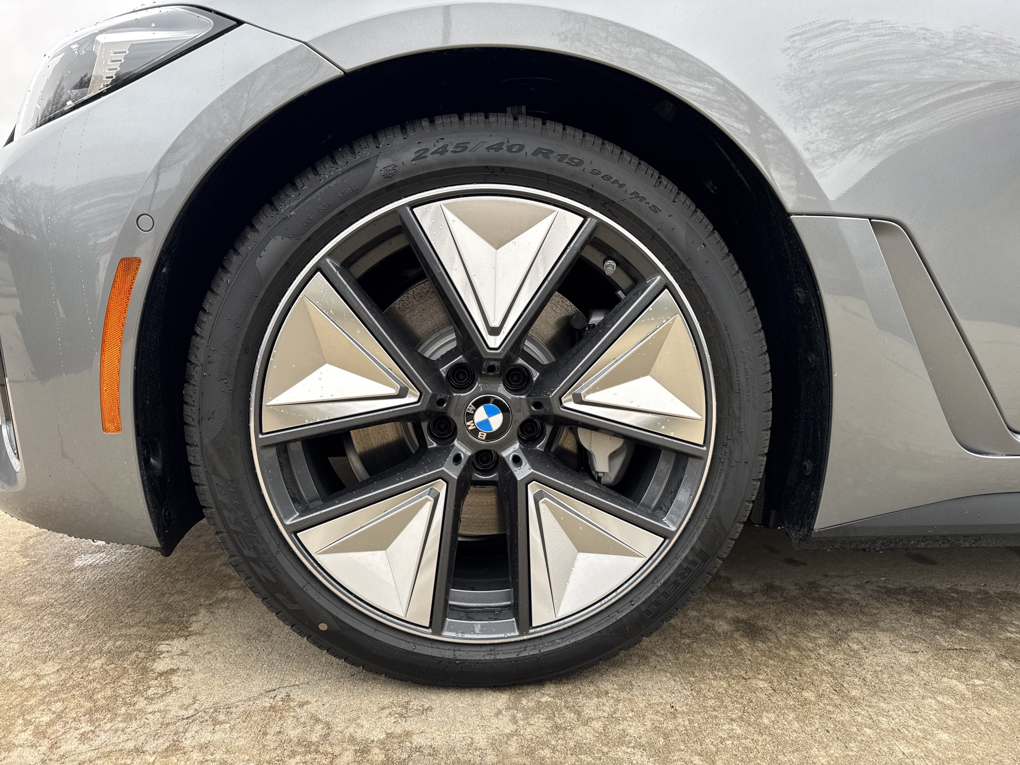 New 2026 BMW i4 xDrive40i w/ Premium Package AWD/4WD image 23