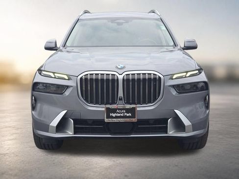 Used 2023 BMW X7 xDrive40i w/ Premium Package AWD/4WD image 4