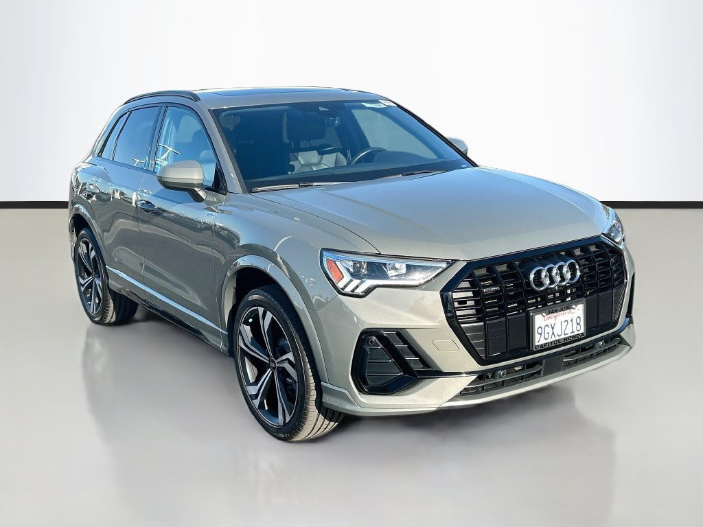 Used 2023 Audi Q3 2.0T Premium Plus w/ Premium Plus Package AWD/4WD image 3