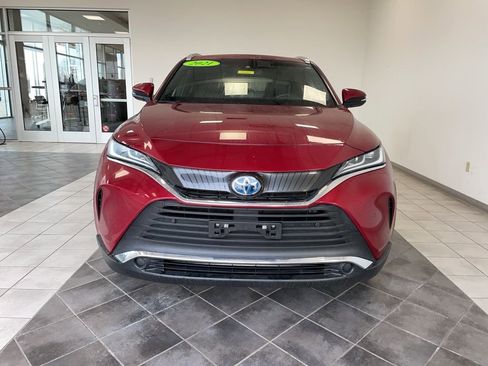 Used 2021 Toyota Venza XLE w/ Softex Package image 4