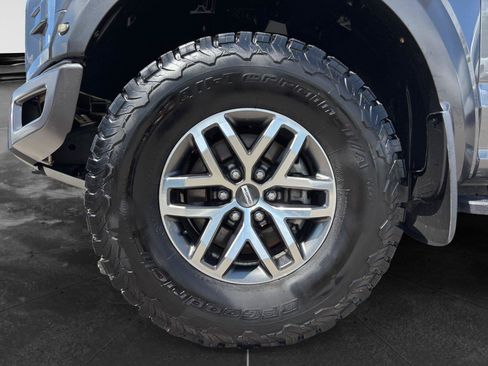 Used 2018 Ford F150 Raptor w/ Equipment Group 802A Luxury AWD/4WD image 9