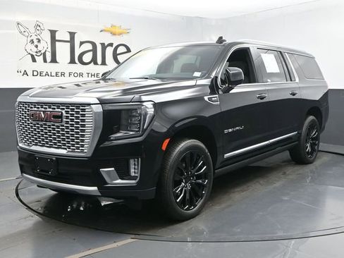 Used 2023 GMC Yukon XL Denali AWD/4WD image 33
