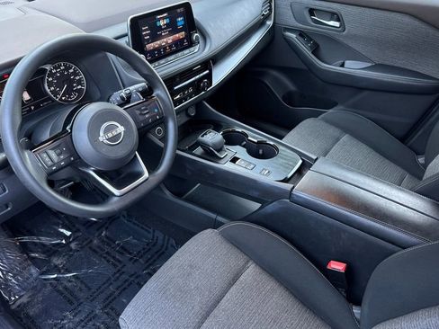 Used 2022 Nissan Rogue SV image 10