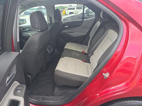 Used 2020 Chevrolet Equinox LT FWD image 4