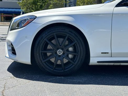 Used 2020 Mercedes-Benz S 560 4MATIC Sedan w/ AMG Line Exterior image 12