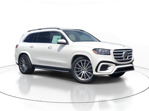 New 2026 Mercedes-Benz GLS 580 4MATIC image 1