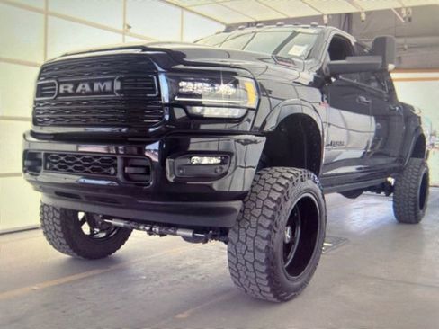 Used 2021 RAM 2500 Limited AWD/4WD image 3