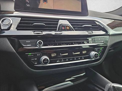 Used 2019 BMW 540i image 22