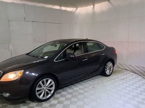 Used 2013 Buick Verano Leather FWD image 7