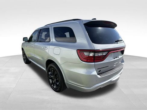 Used 2024 Dodge Durango GT AWD/4WD image 2