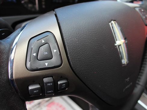 Used 2014 Lincoln MKX AWD w/ Equipment Group 102A image 12