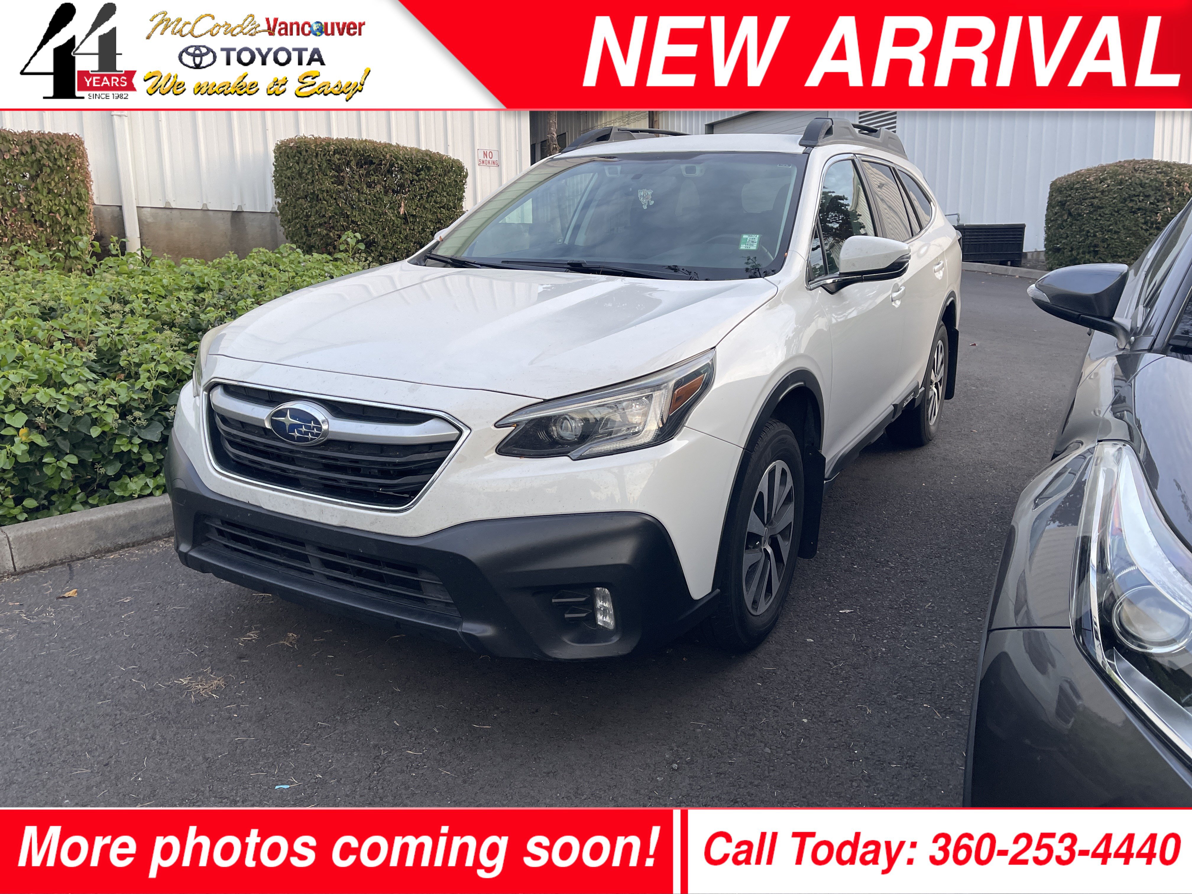 Used 2022 Subaru Outback Premium w/ Popular Package #1 AWD/4WD image 1