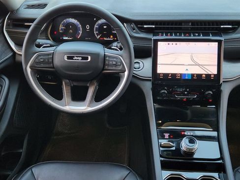 Certified 2023 Jeep Grand Cherokee L Limited AWD/4WD image 27